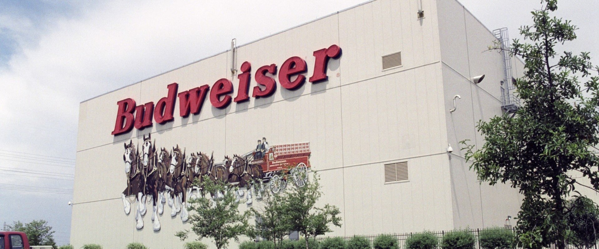 Is the anheuser busch tour free?